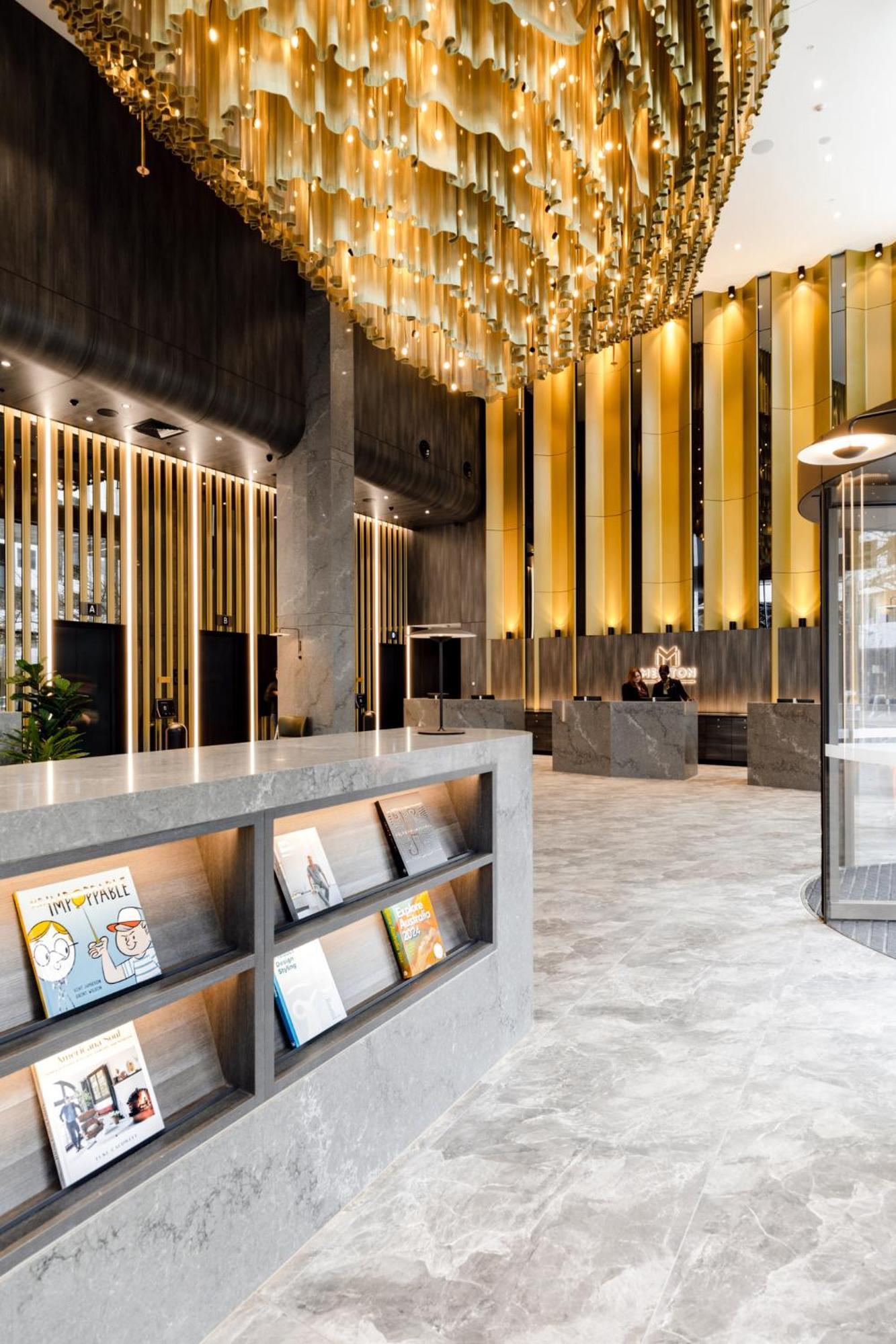 Meriton Suites Canberra Ngoại thất bức ảnh The lobby of the hotel